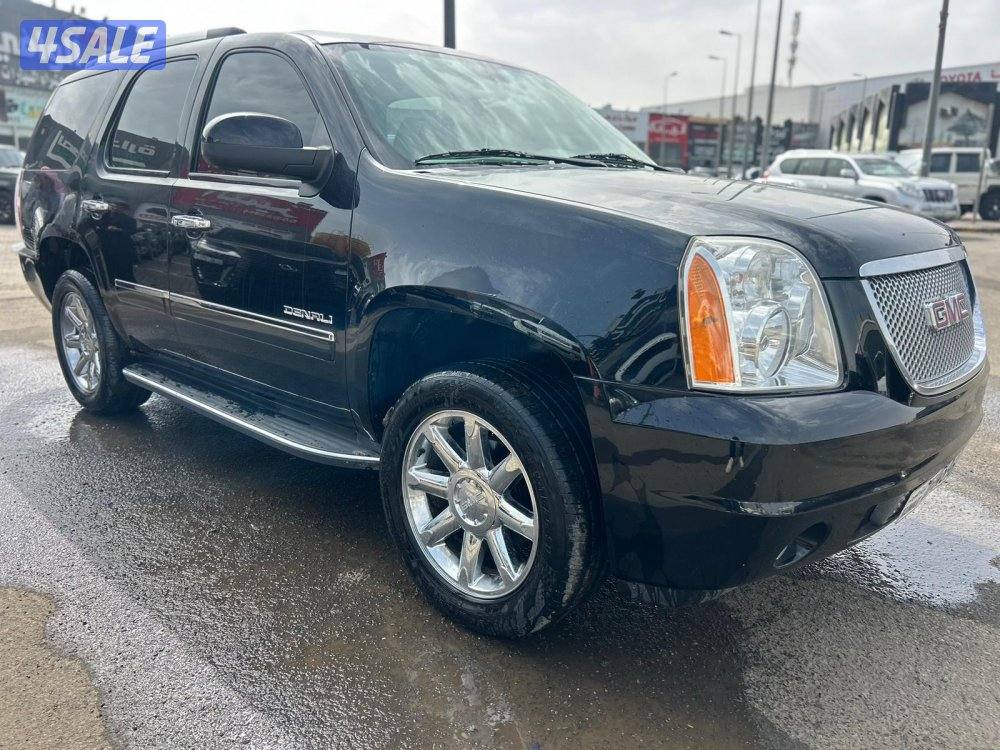 يوكن GMC  دينالى  موديل 2013 ماشى 184.000 k.m  وارد بهبهانى.صبغ وكالة1