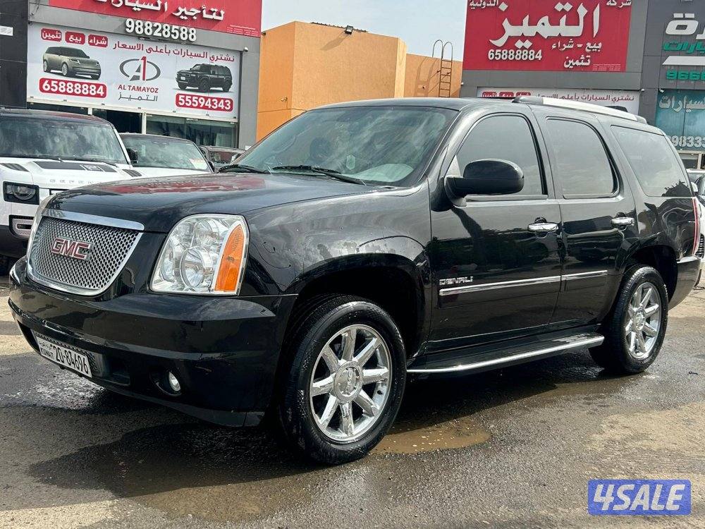 يوكن GMC  دينالى  موديل 2013 ماشى 184.000 k.m  وارد بهبهانى.صبغ وكالة8