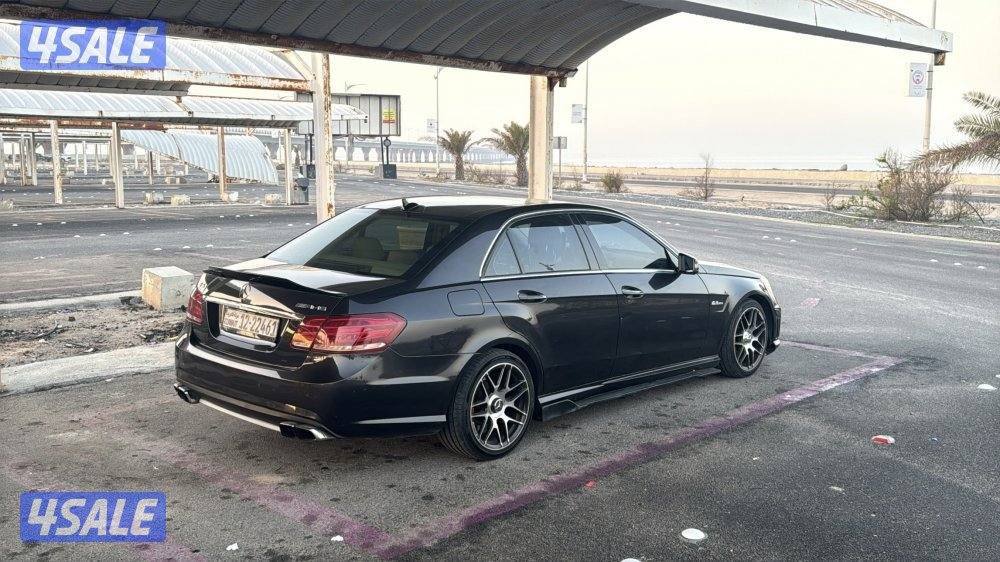 للبيع E63 2011 اصلي0