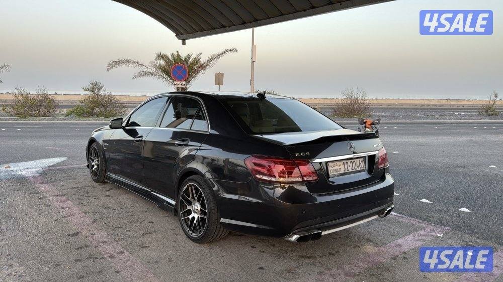 للبيع E63 2011 اصلي3