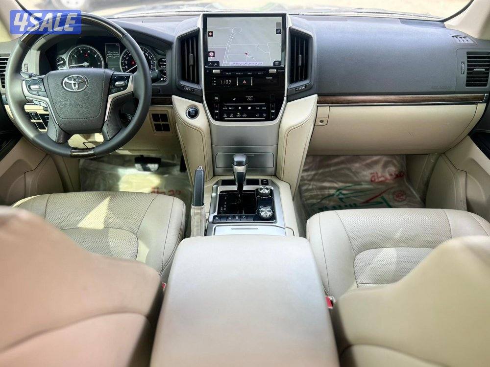 لاند كروزر GX.R-قراند تورينق .V8 موديل 2019 ماشى 247.000 k.m6