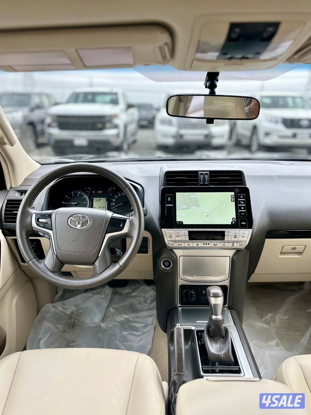 برادو TXL موديل 2022 ماشي 50 الف6