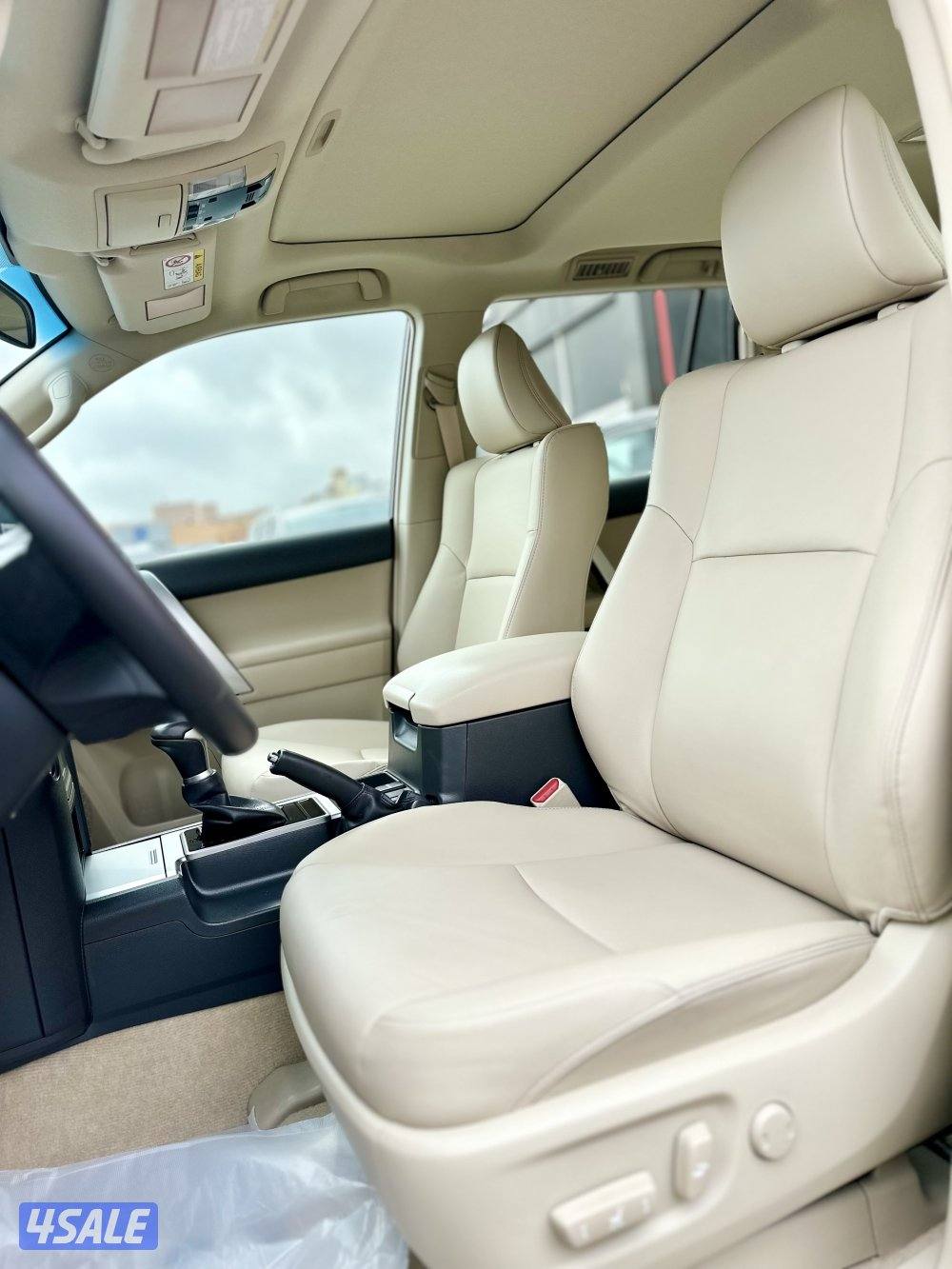 برادو TXL موديل 2022 ماشي 50 الف8