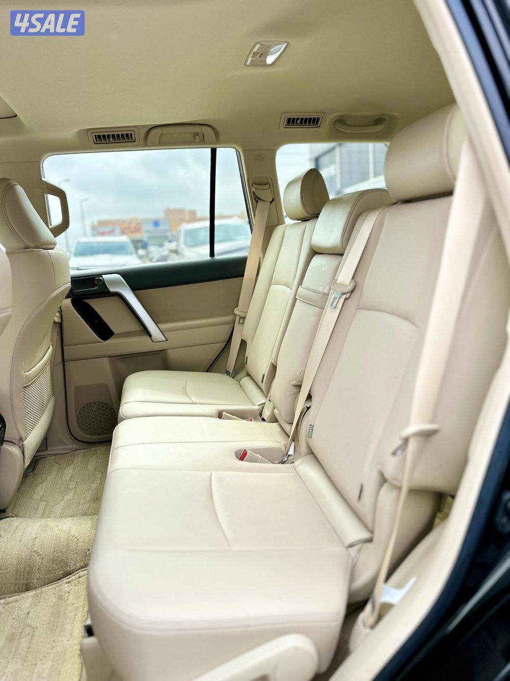 برادو TXL موديل 2022 ماشي 50 الف9