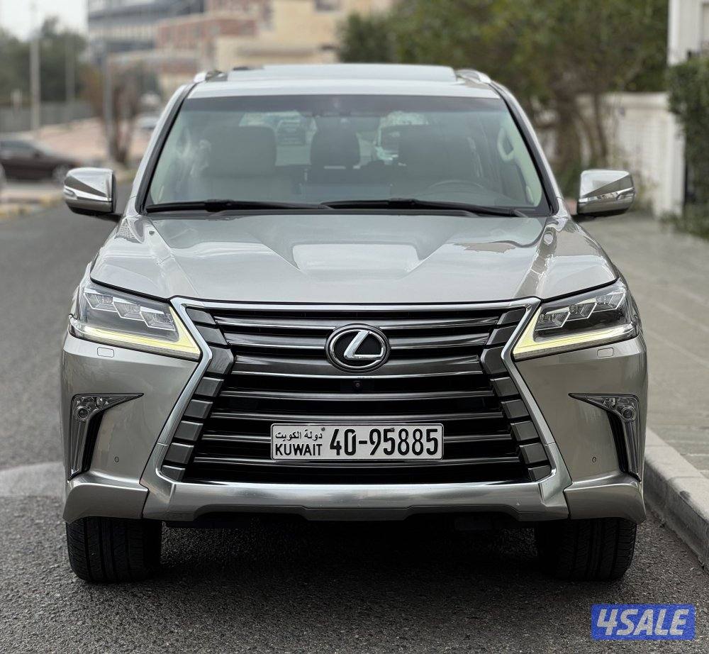 لكزس - LX570 موديل 2017 عداد 139 الدرجة الثانية وكالة الساير2