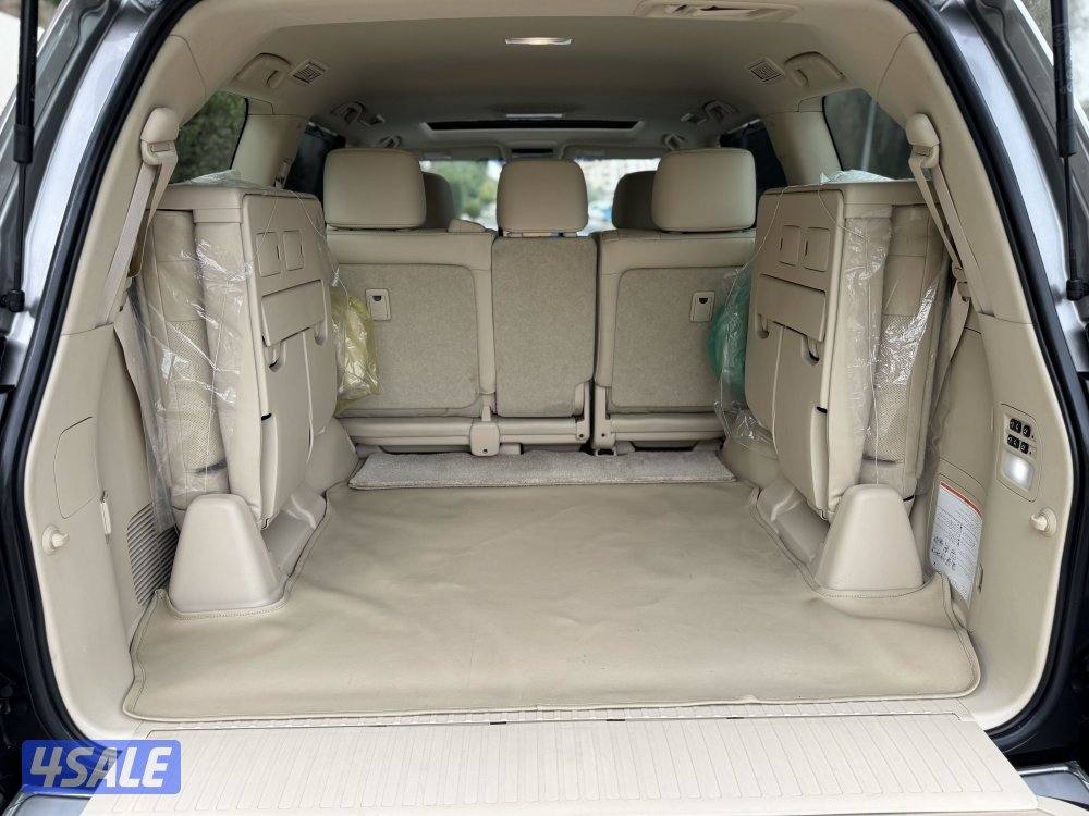 لكزس - LX570 موديل 2017 عداد 139 الدرجة الثانية وكالة الساير9