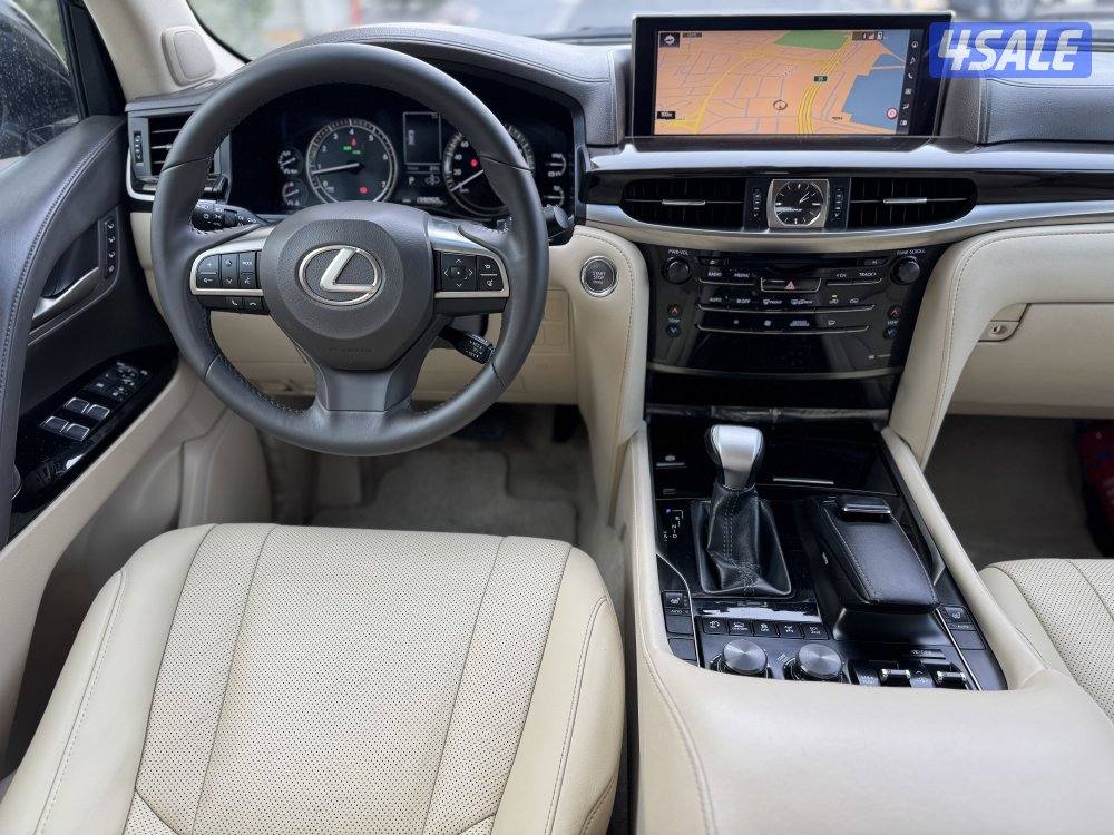 لكزس - LX570 موديل 2017 عداد 139 الدرجة الثانية وكالة الساير11