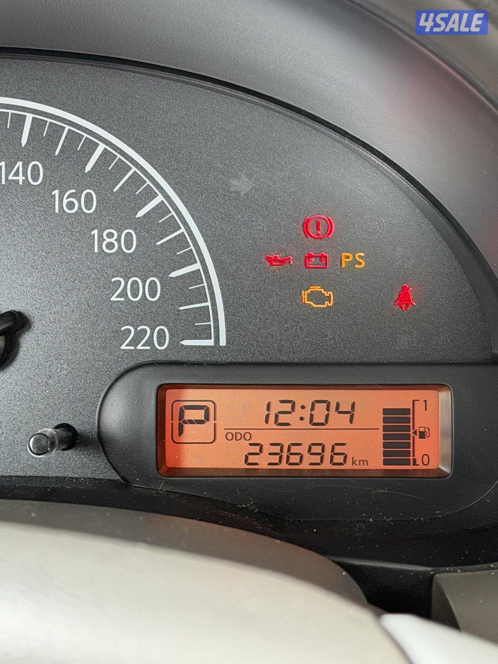 المالك الاول بحاله الوكاله شرط الفحص عداد23الف السعر2400قابل للمساومه1