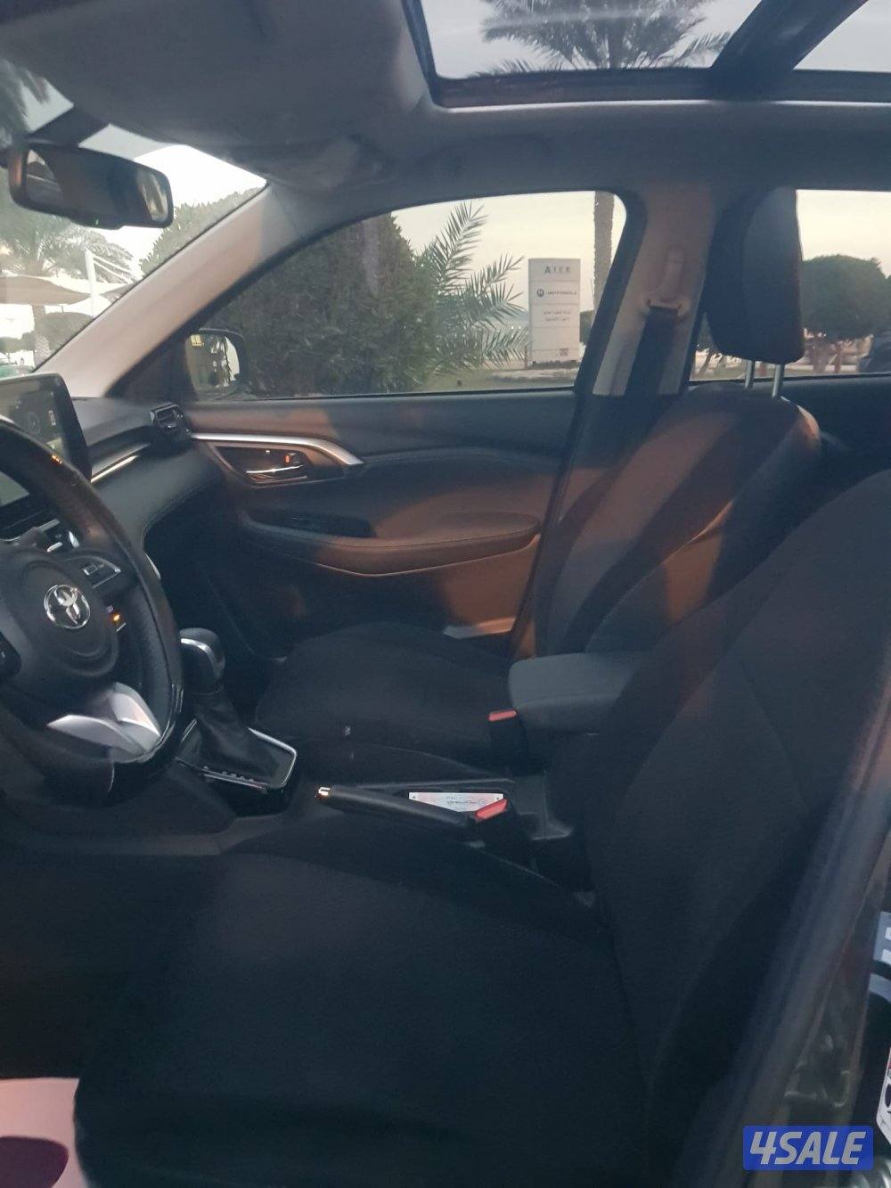 للبيع تويوتا اوربان موديل 2025 العداد 5 آلاف فقط صبغ وكاله تحت الكفالة4