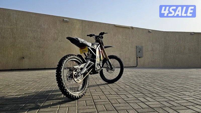 BRAND NEW BLACK SURRON LIGHT BEE X4