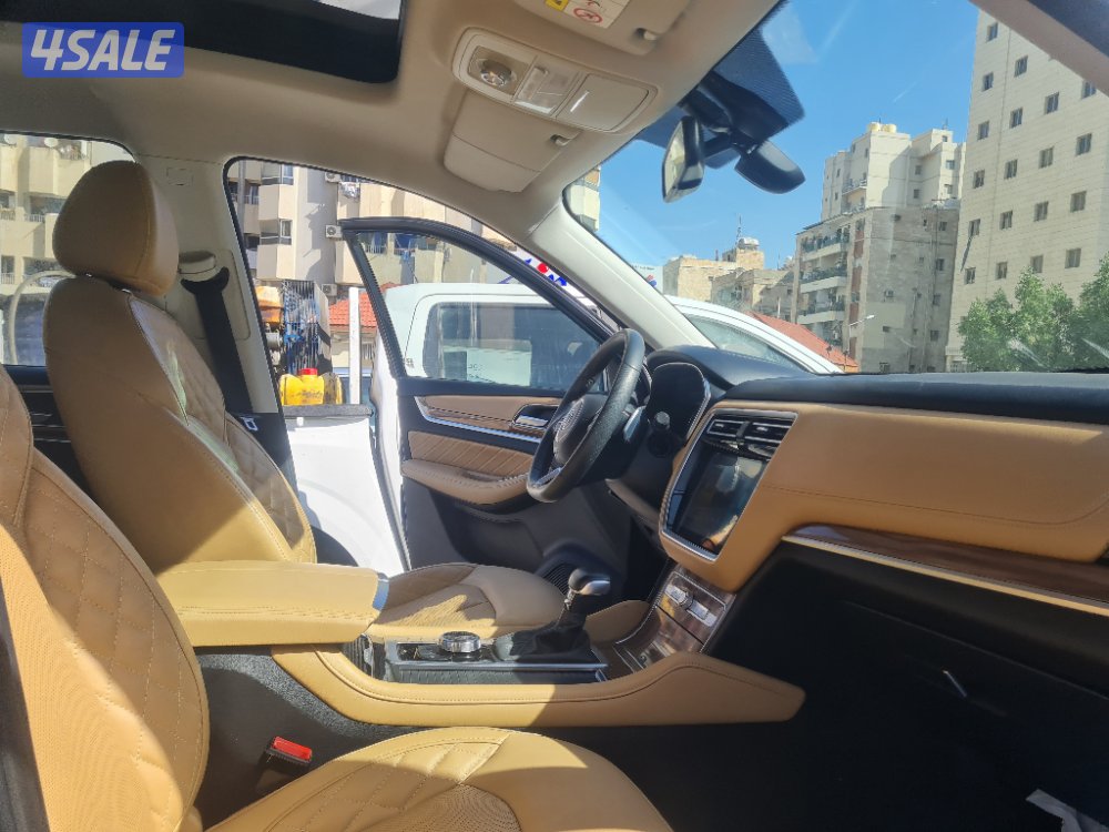 للبيع ام جي RX8 موديل 2024 أعلي مواصفات ٧مقاعد5