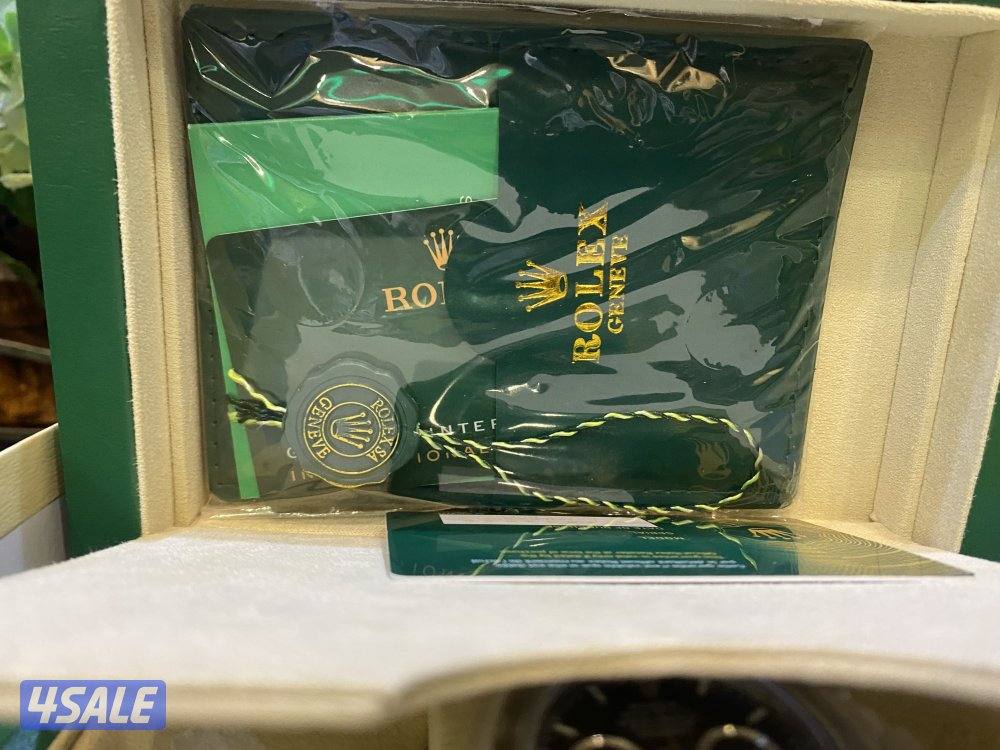 ساعة نادره مع فاتورته نادر جدا اسم ساعة ديتون بنده1