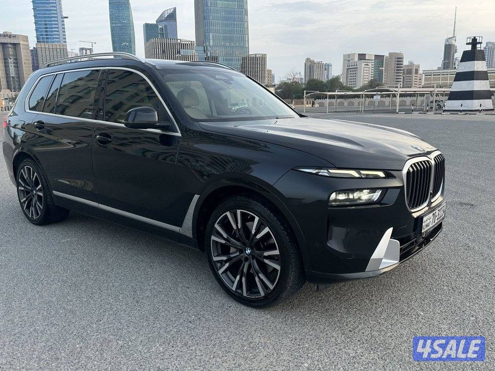 بي ام X7 موديل 2023_صبغ الوكالة_ عداد 50 Km2
