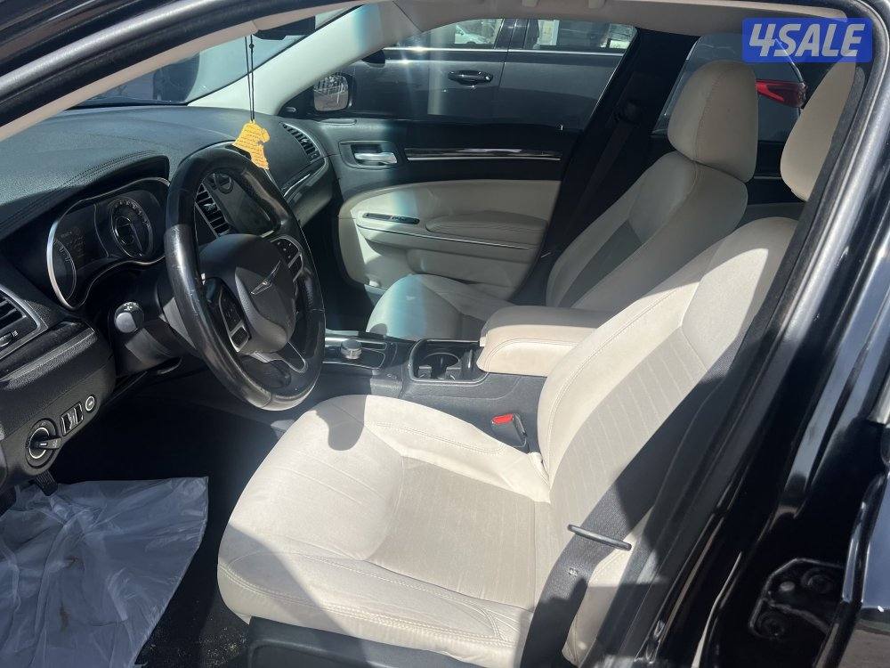 للبيع كرايزلر ٨ سلندر4