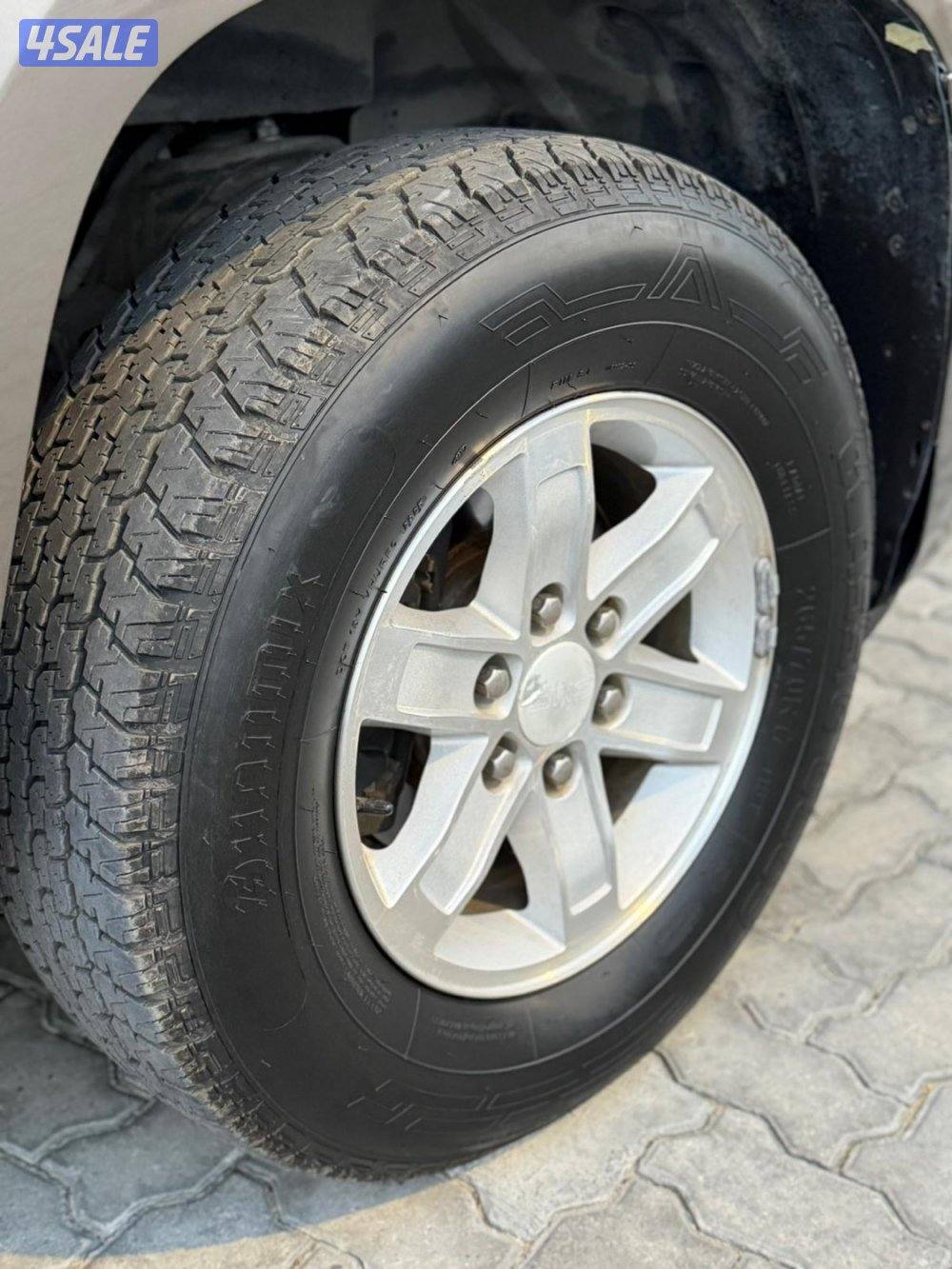 للبيع يوكن 2012 مخزن11