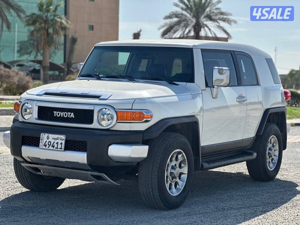 للبيع تويوتا اف جي وارد الوكالة الساير1