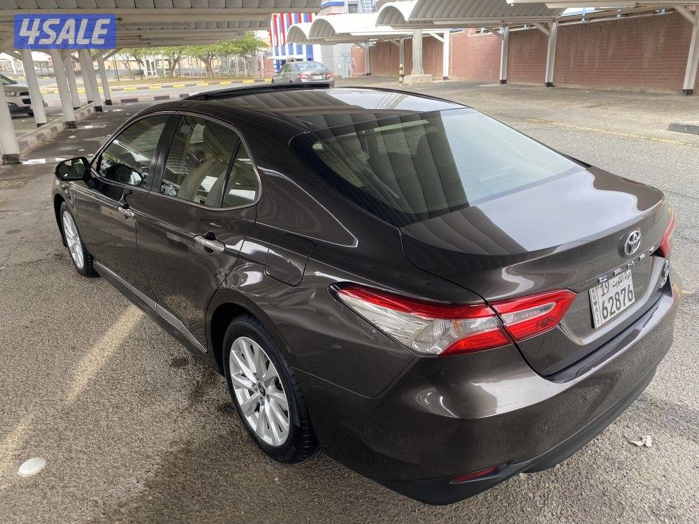 للبيع تويوتا كامري GLE 2020 عداد80الف1