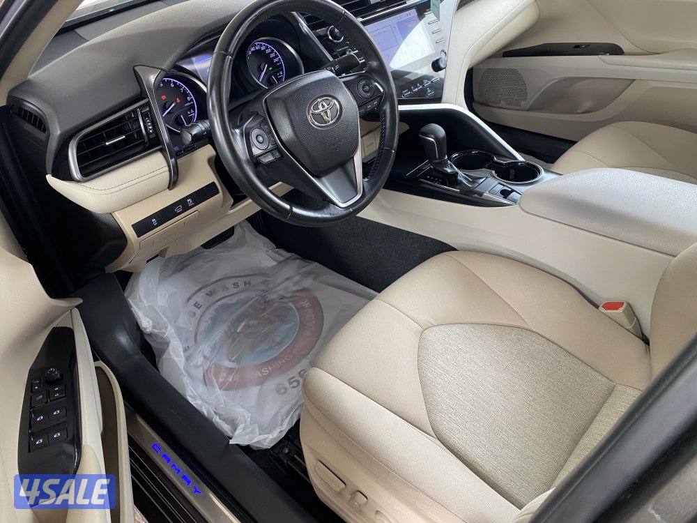 للبيع تويوتا كامري GLE 2020 عداد80الف5