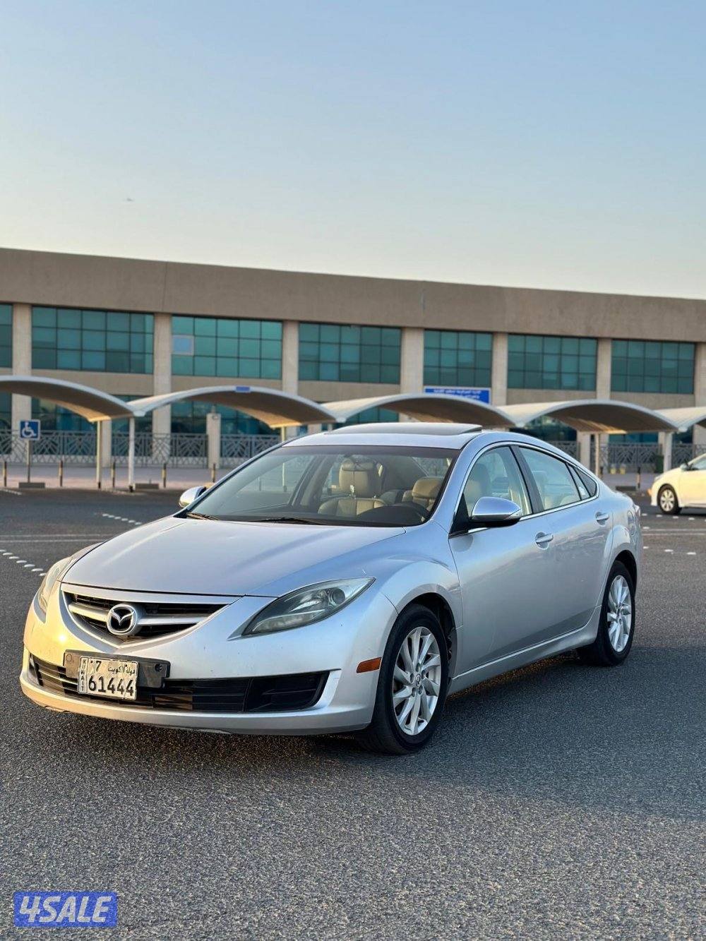 مازدا 2011نظيف جدا0