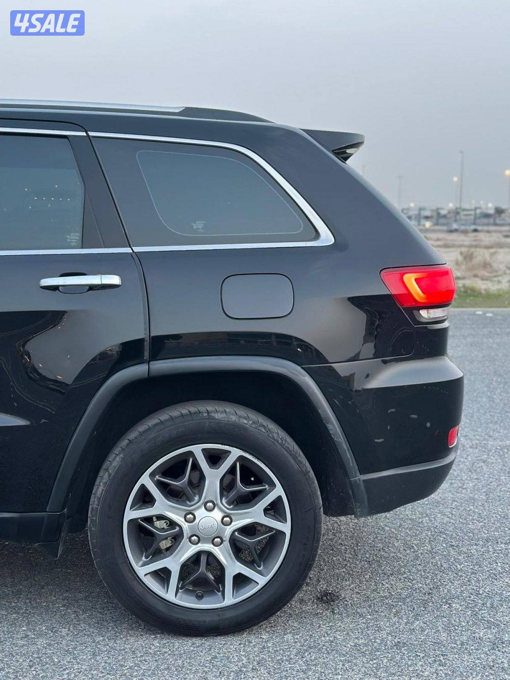 جراند شروكي موديل 2020 بحالة الوكاله 🔥7