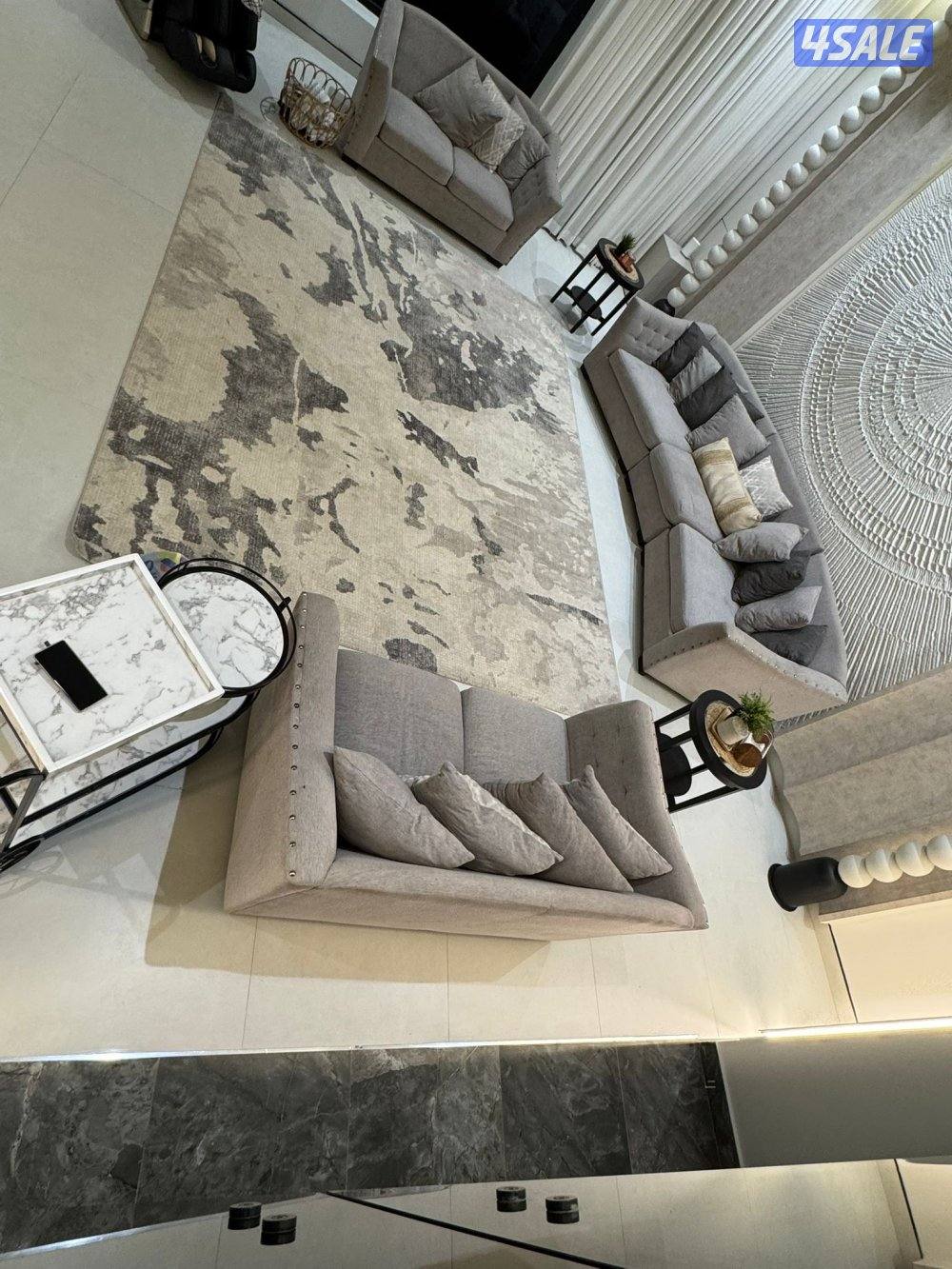 للبيع طقم صالة كامل0