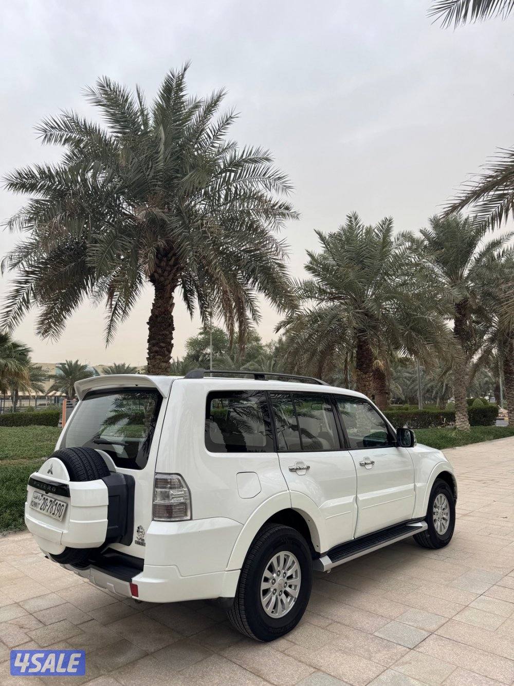 للبيع باجيرو 2012 بحالة الوكالة بيعة سريعة2