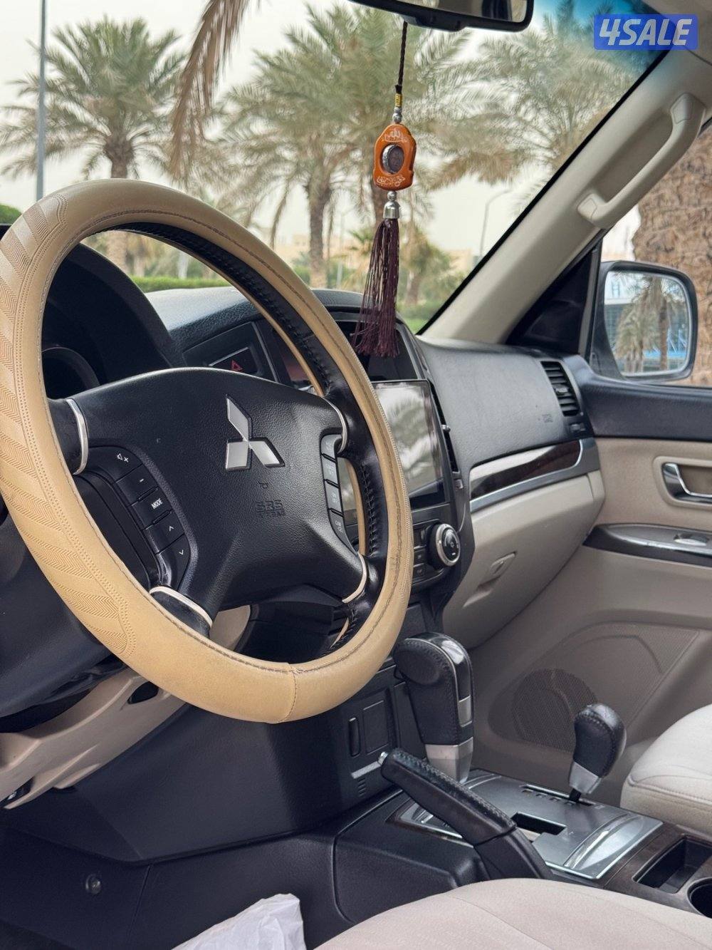 للبيع باجيرو 2012 بحالة الوكالة بيعة سريعة4