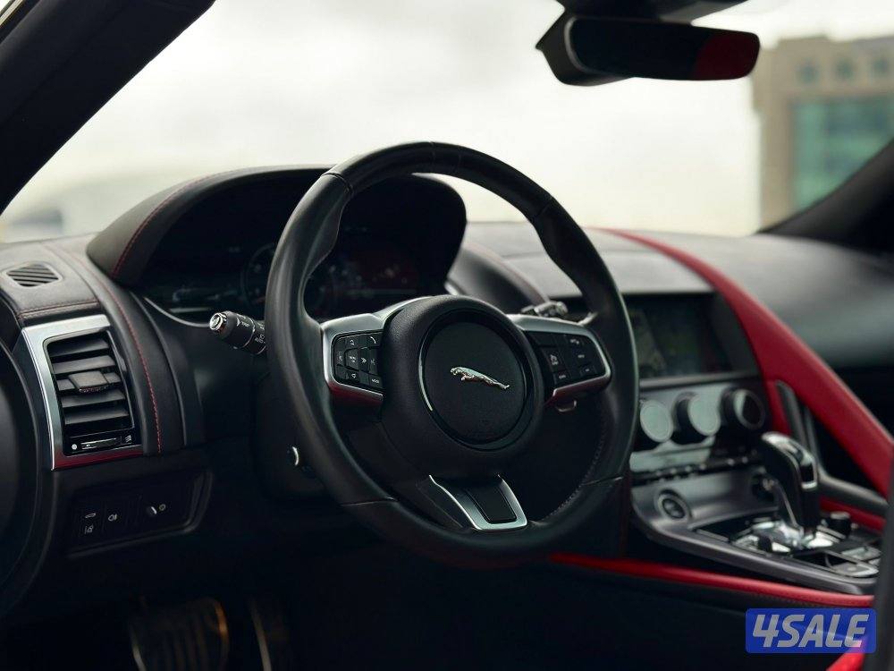 جاكوارF-TYPE V4 موديل2023 عداد77الف وارد الزياني تحت الكفاله6