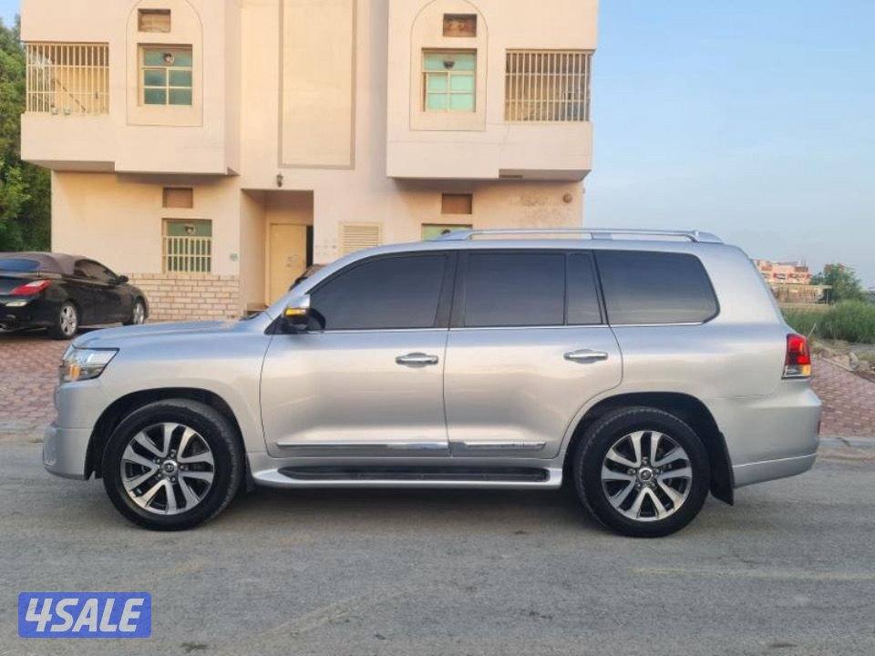 لاندكروزر GXR V81