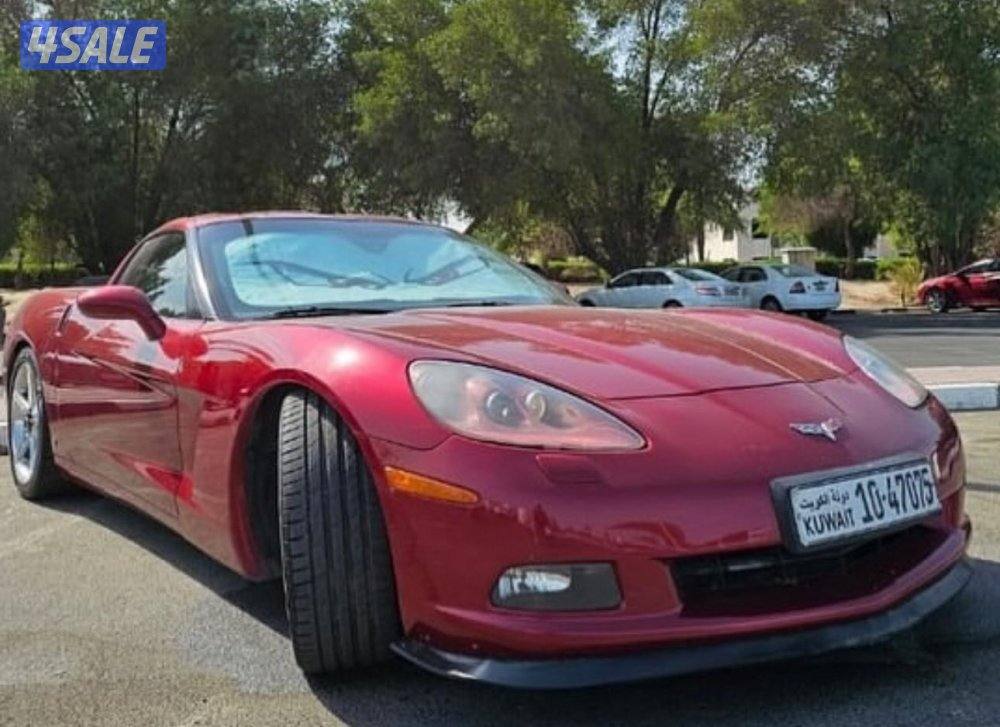 للبيع كورفت C6 موديل 2008 اللون عنابي ملكي داخل اسود بابيض مكينة LS32