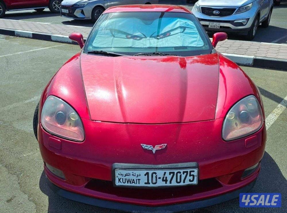 للبيع كورفت C6 موديل 2008 اللون عنابي ملكي داخل اسود بابيض مكينة LS33