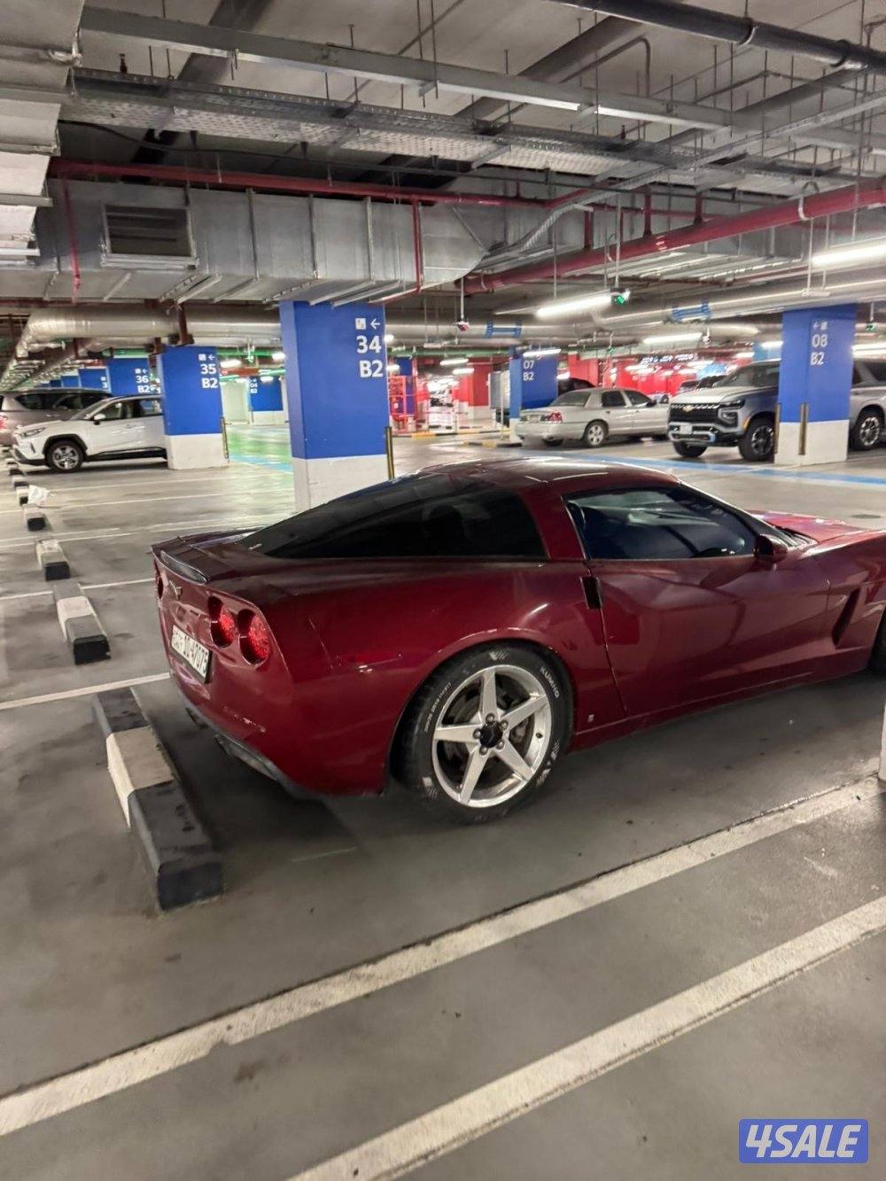 للبيع كورفت C6 موديل 2008 اللون عنابي ملكي داخل اسود بابيض مكينة LS35