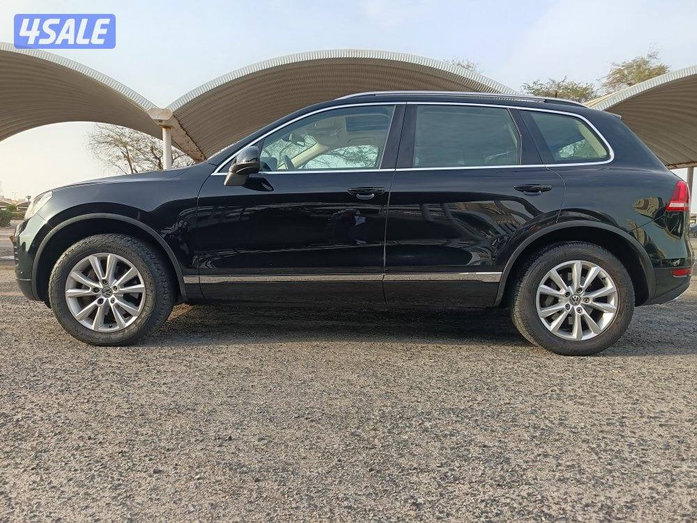 فلكس طوارق 2014بهبهاني فتحه بانوراما جلد كامره بحاله ممتازه صبغ َوكاله0