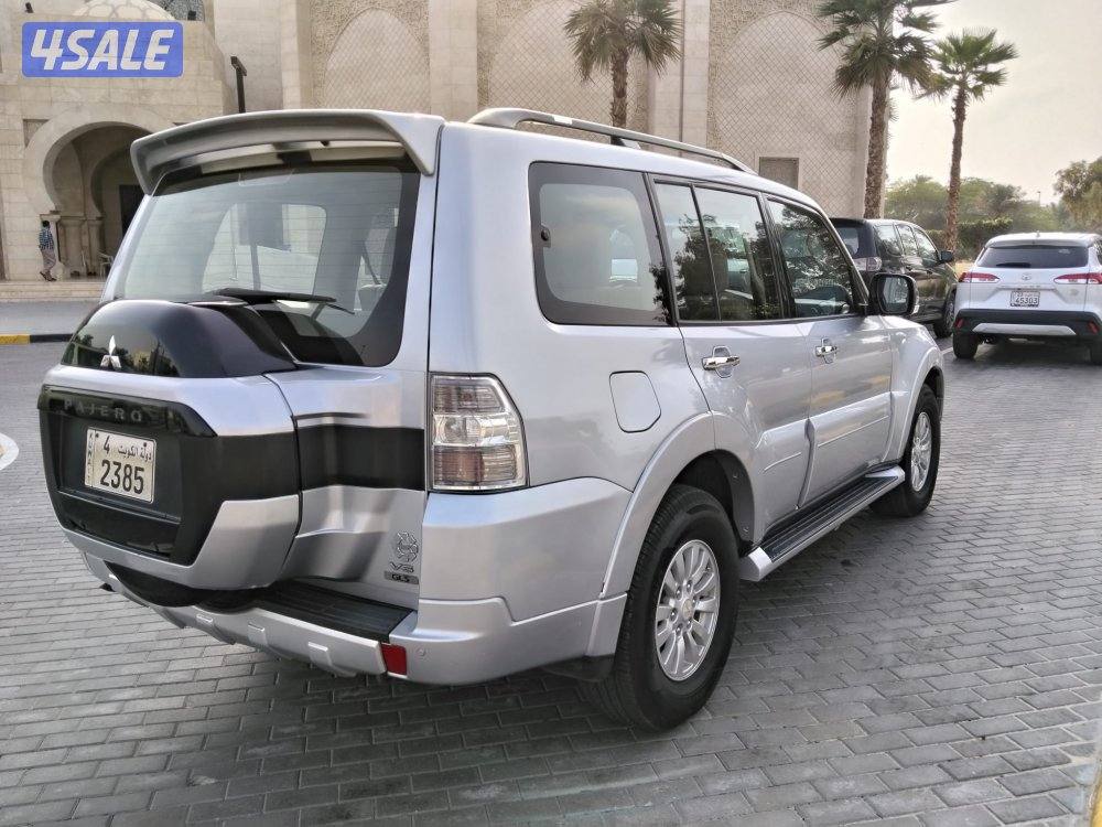 mitsubishi pajero4