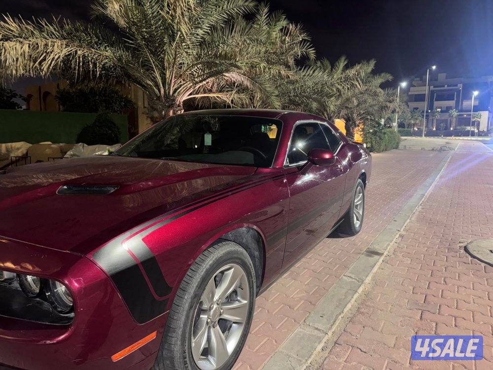 للبيع تشالنجر SXT4