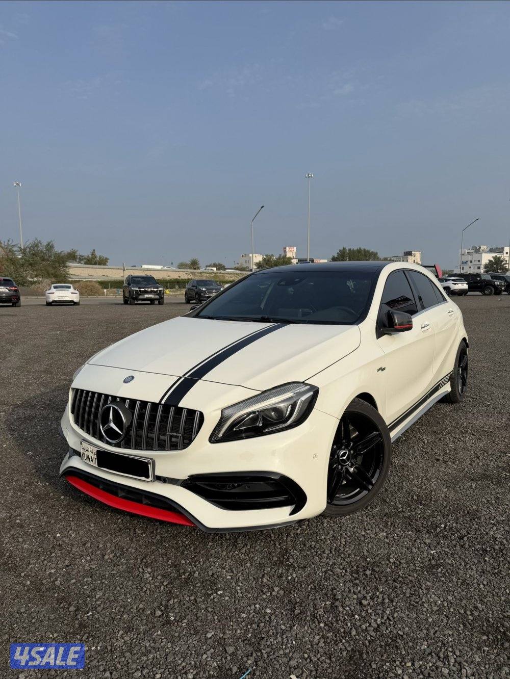 Mercedes A45 AMG0