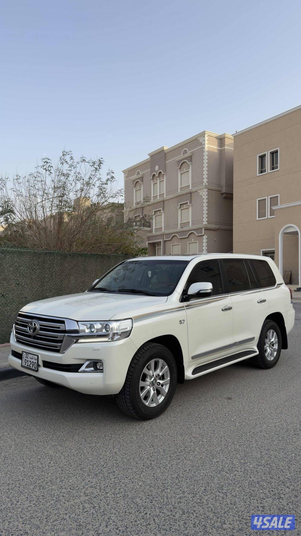 لاند كروزر VX.R2