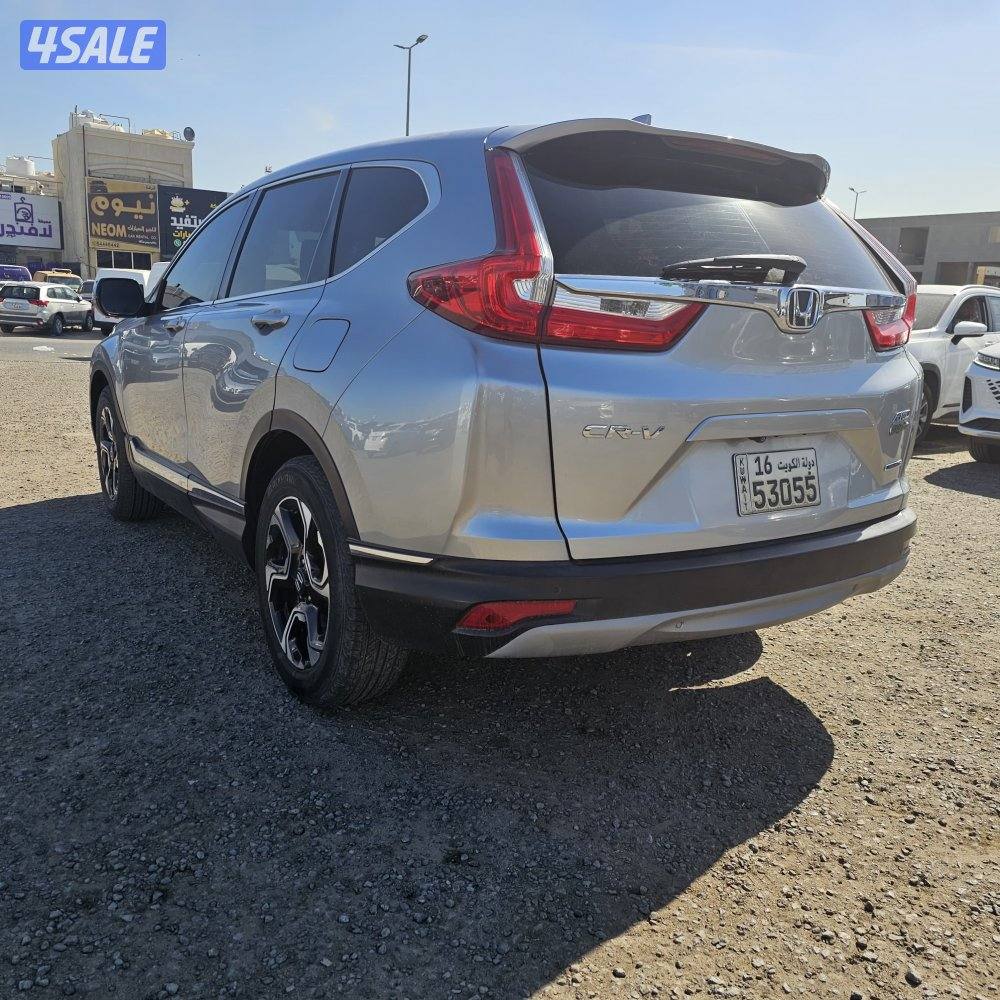 TOURING الدرجة الأولى 
 موديل 2019
 CRV جيب هوندا 
شرط الفحص جير وماكي5