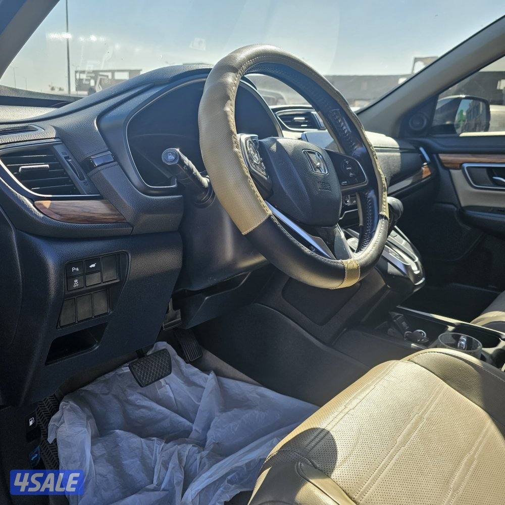 TOURING الدرجة الأولى 
 موديل 2019
 CRV جيب هوندا 
شرط الفحص جير وماكي8