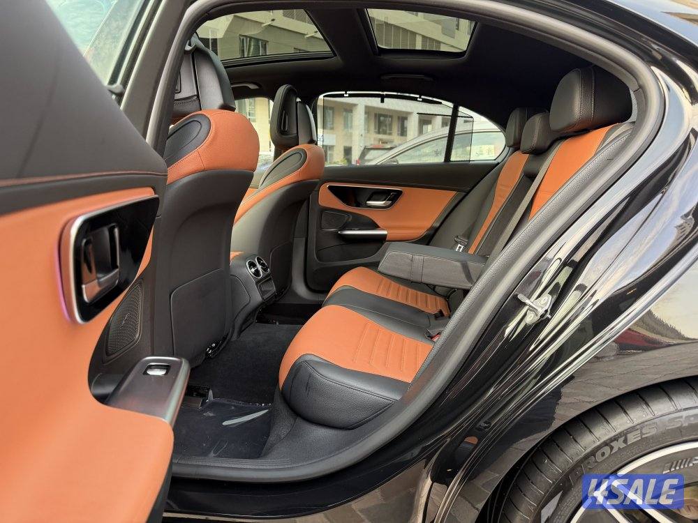 مرسيدس C200 موديل 2023 عداد 52 الف وكالة كامل المواصفات تحت الكفالة2