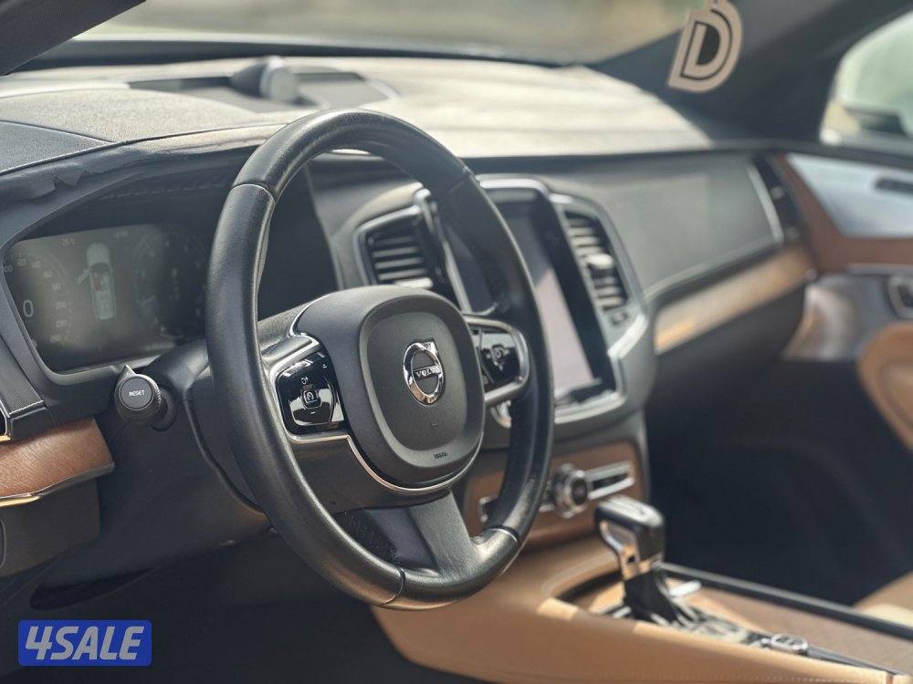 للبيع فولفو XC90 وارد الوكالة7