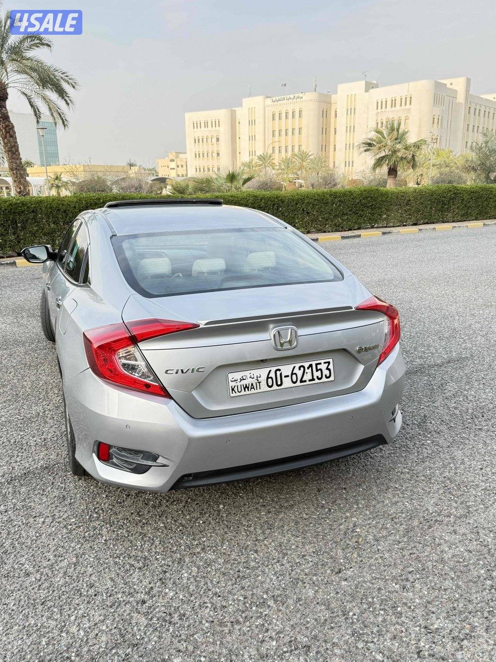 البيع هوندا سيفيك فل اوبشن 20213