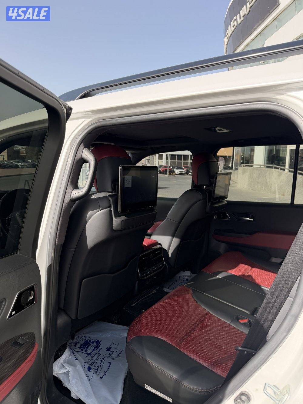 للبيع GR موديل 2022 سيرفس منتظم ماشي 121 وارد الخليج شرط الفحص2