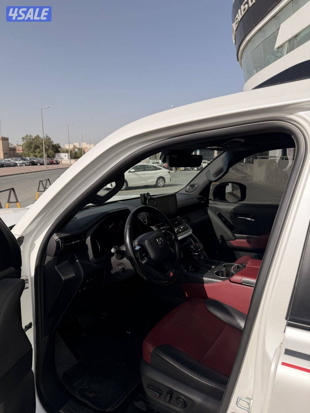 للبيع GR موديل 2022 سيرفس منتظم ماشي 121 وارد الخليج شرط الفحص3