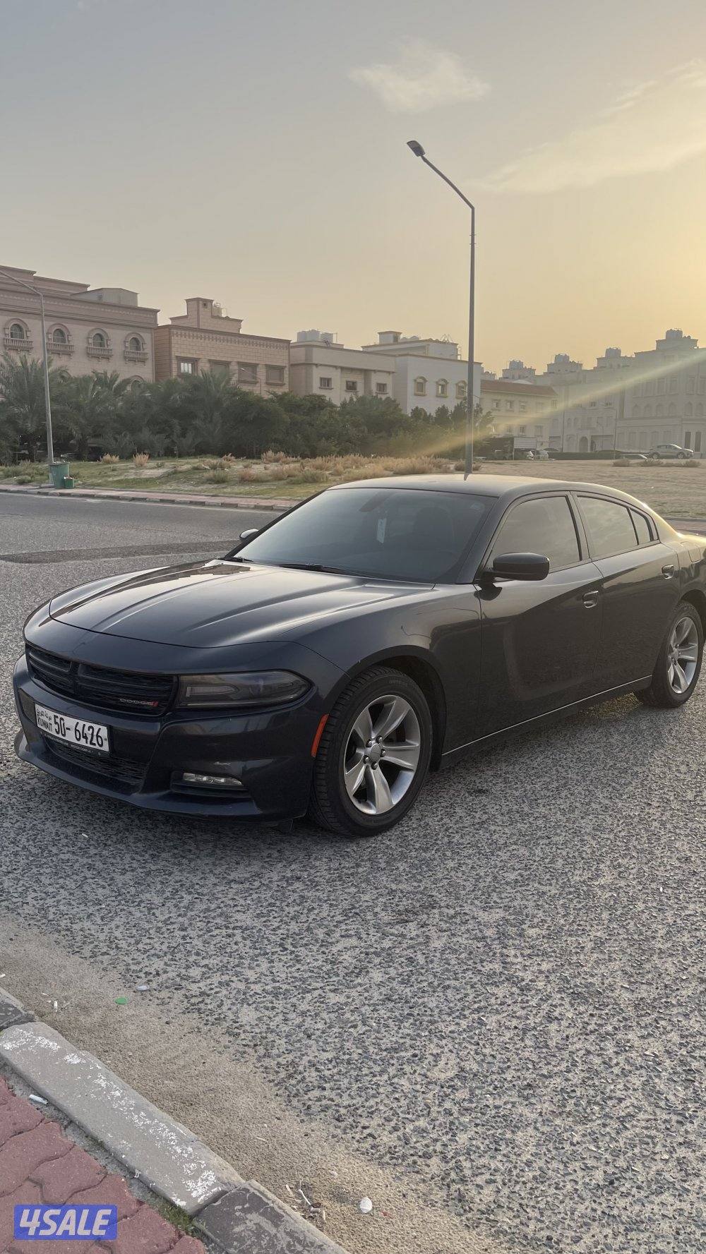 للبيع شارجر موديل 20189