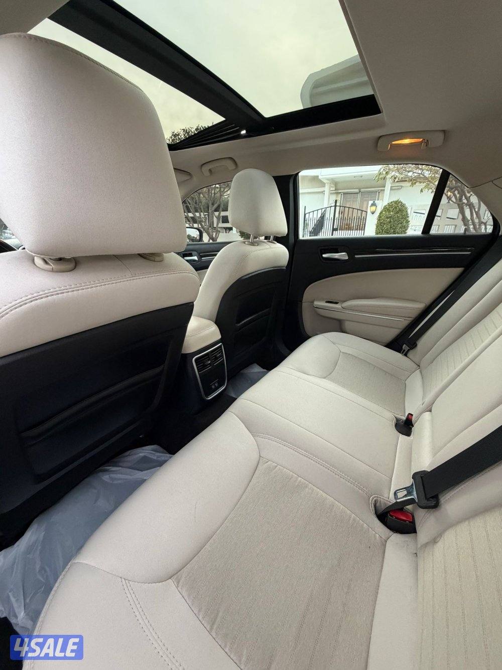 كرايزلر C-300 - 2015 (( صبغ الوكالة بالكامل ))8