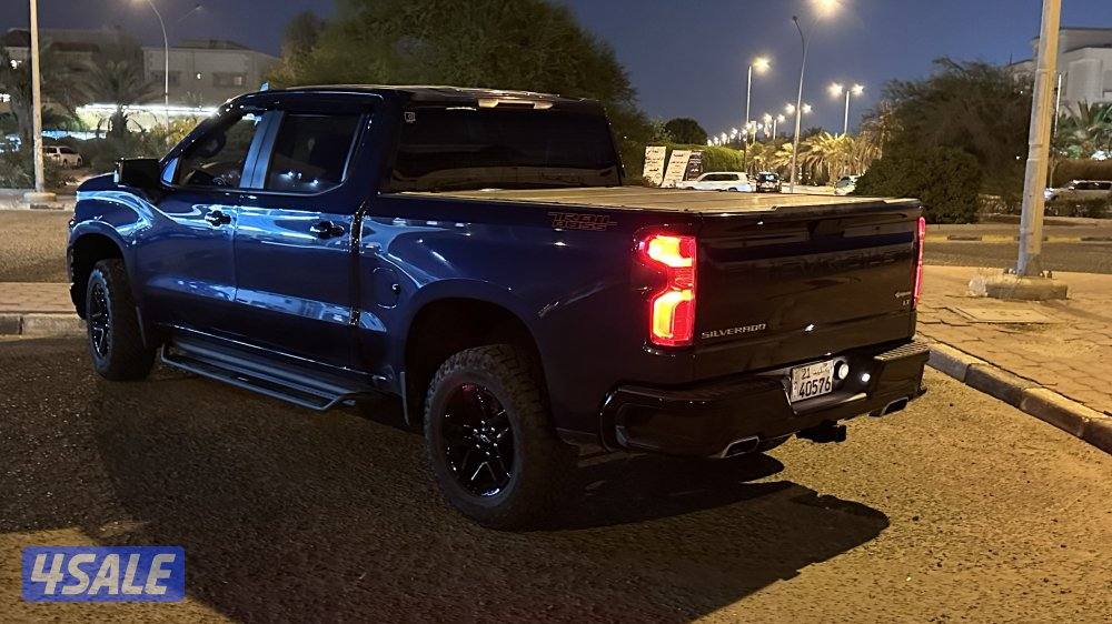 للبيع سلفرادو trail boss2