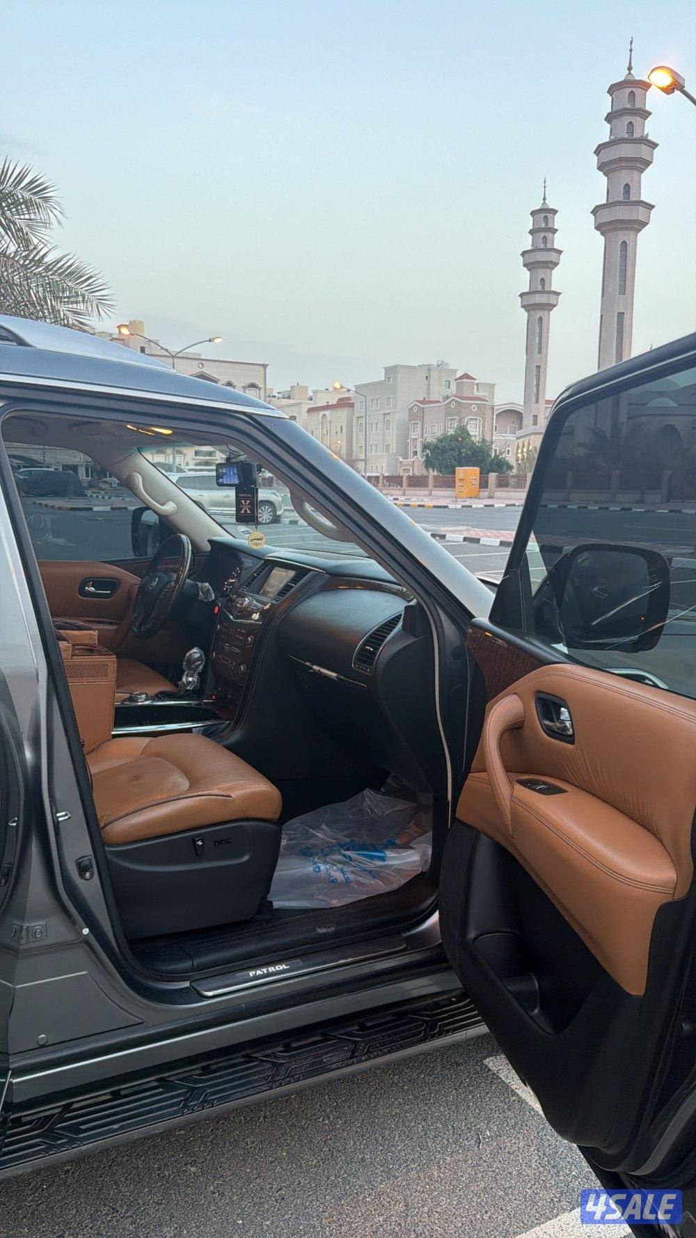 للبيع باترول بلاتينوم ستي 2014 مكينه 3206