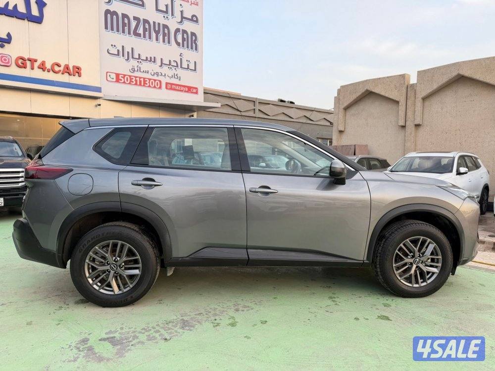 للبيع اكس تريل 2023 كاش او اقساط3