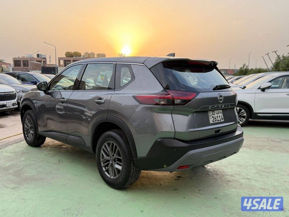 للبيع اكس تريل 2023 كاش او اقساط6